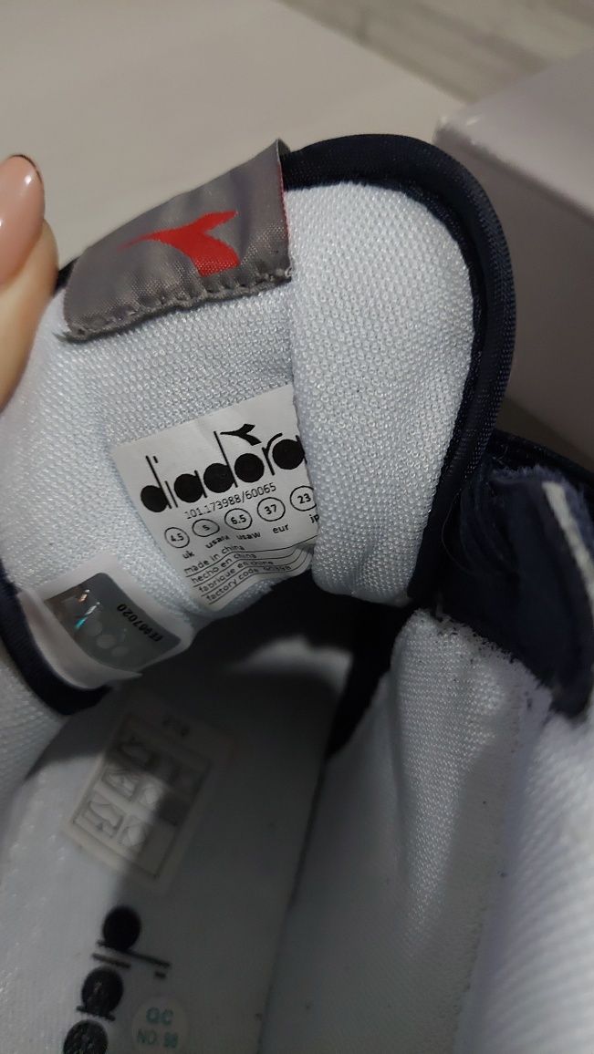 Diadora Италия 37р кожа новые пролет с размером деми ботинки хайтопы