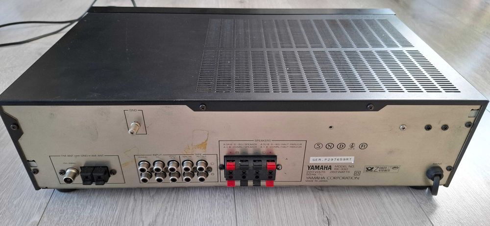 Amplituner stereo Yamaha RX-330