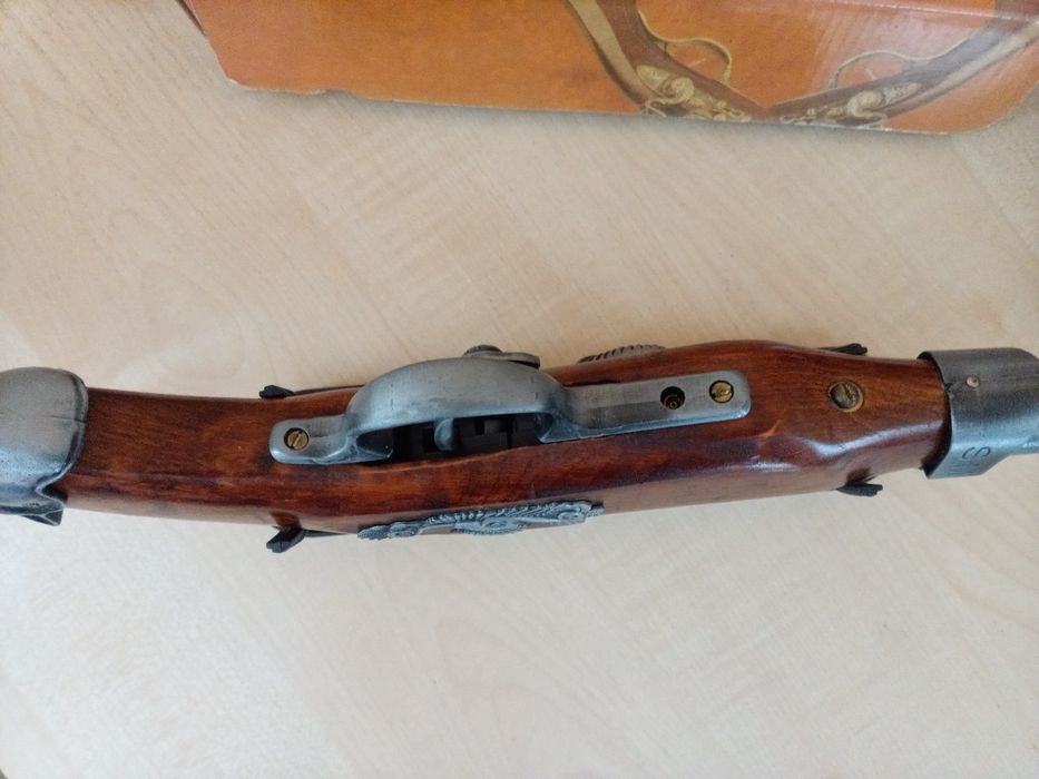 Пістоль металева пістолет