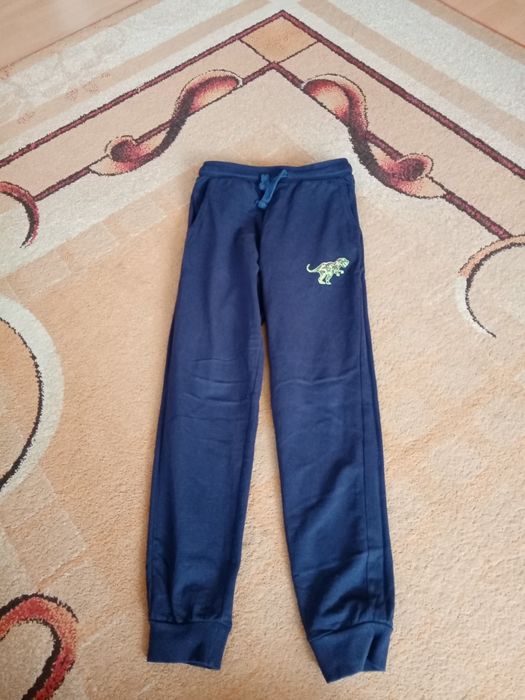 Dresy chłopięce 152