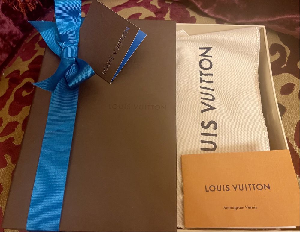 Гаманець жіночий Louis Vuitton Portefeuille Twist Navy(оригінал)