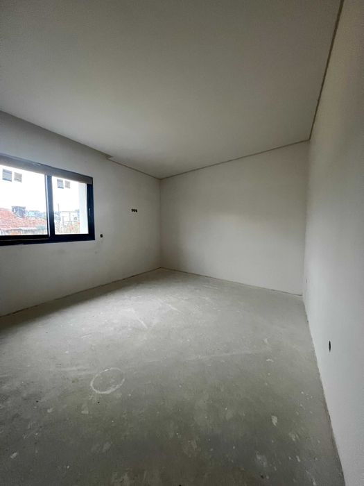 Apartamento T2 Espaçoso para Arrendamento em Lousada