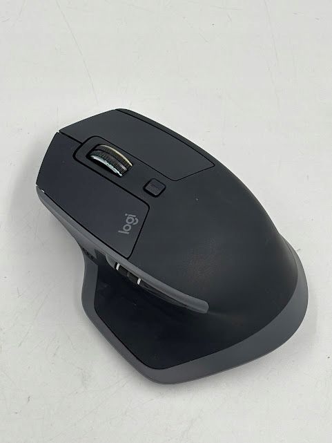 uszkodzony myszka bezprzewodowa logitech mx master 2s  opis