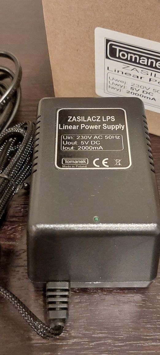 Fonte de alimentação linear Tomanek 5v Dc