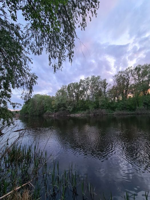 Крутий Берег, земельна ділянка поруч з річкою  під забудову. Краща ці