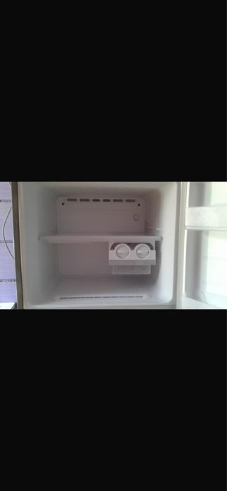 Холодильник Samsung