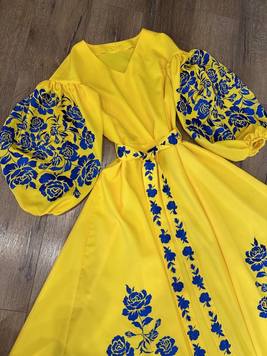 Вишита сукня жіноча вишиванка жіноча