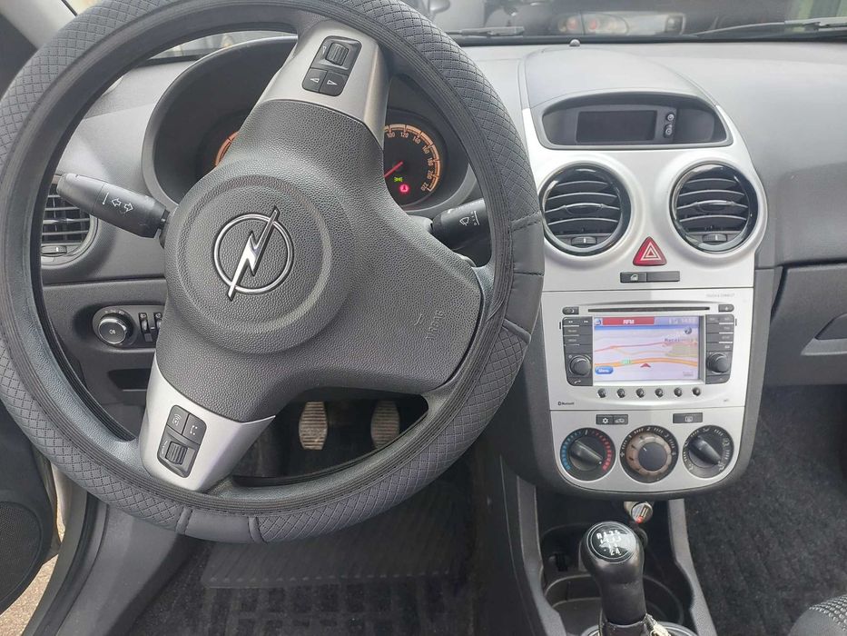 Carro opel corsa
