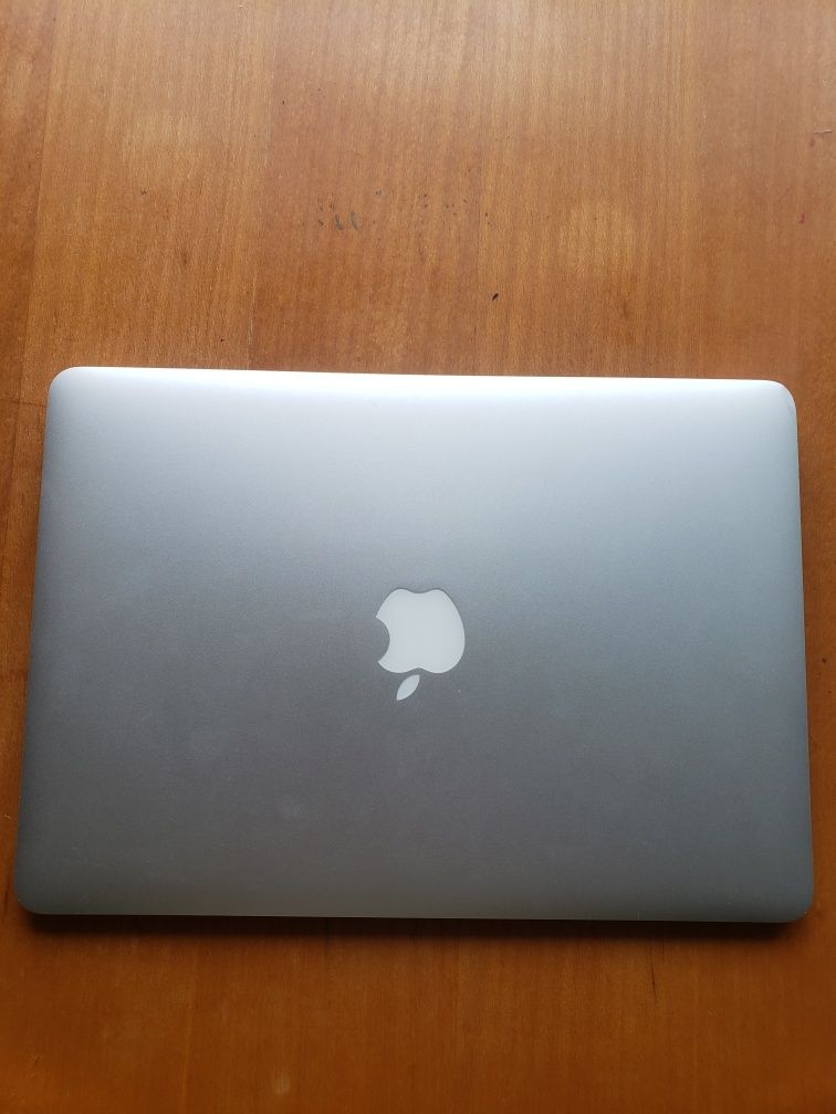 MacBook Air 5.2 з клавіатурою  під кирилицю
