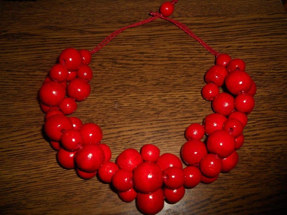 Деревянные бусы ручной работы