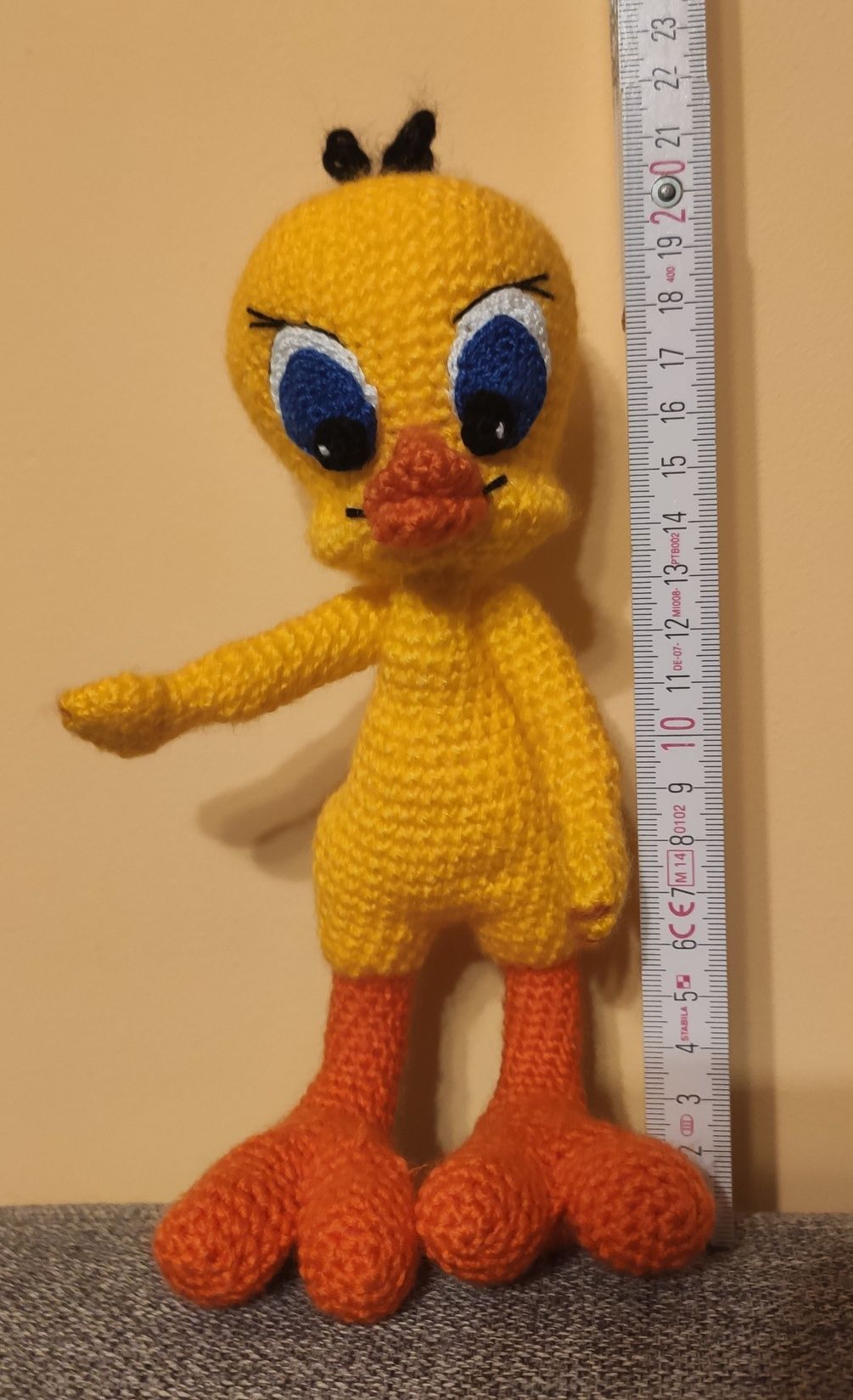 Zabawka maskotka kurczak Tweety na szydełku