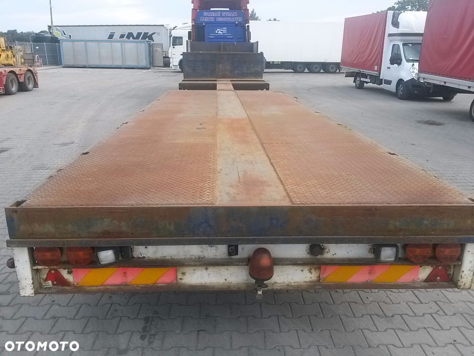 Broshuis E-2190  Naczepa 3 osiowa typu semi