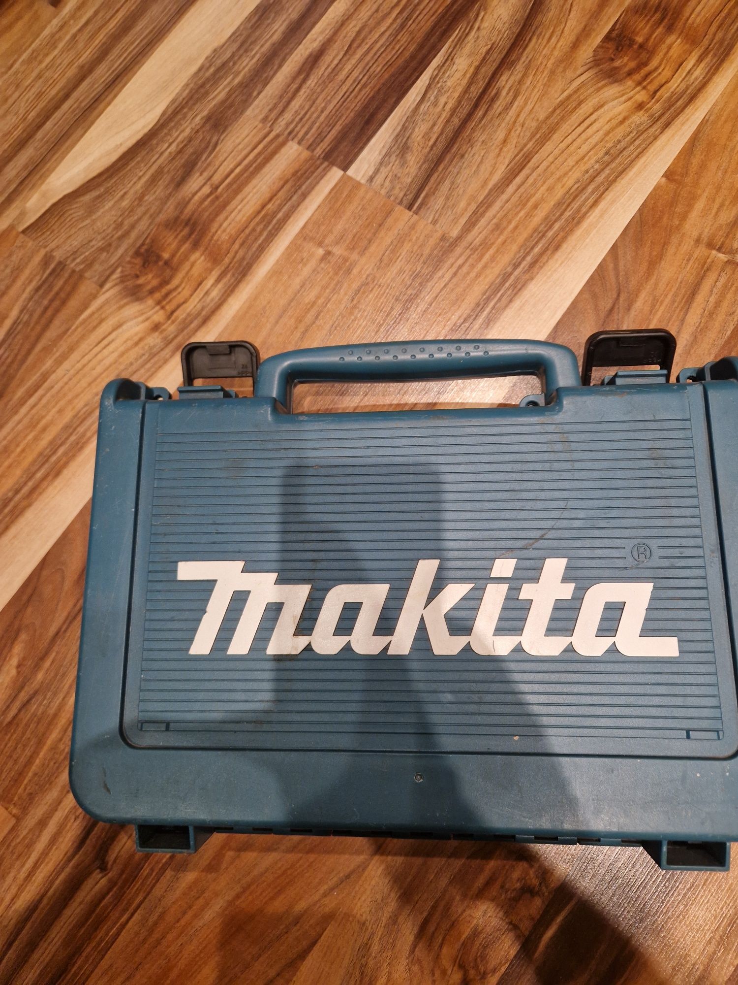 Zestaw wiertarko wkrętarka Makita DF330
