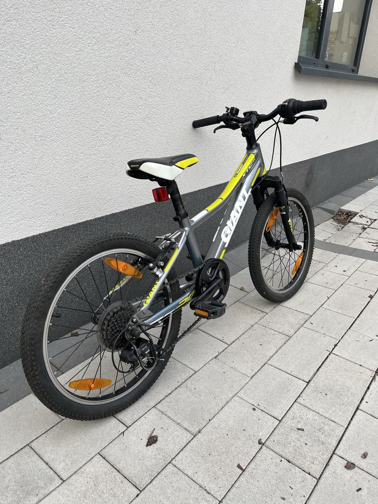 Rowerek dziecięcy Giant XTC JR 20 cali 7 przerzutek Shimano rowerek