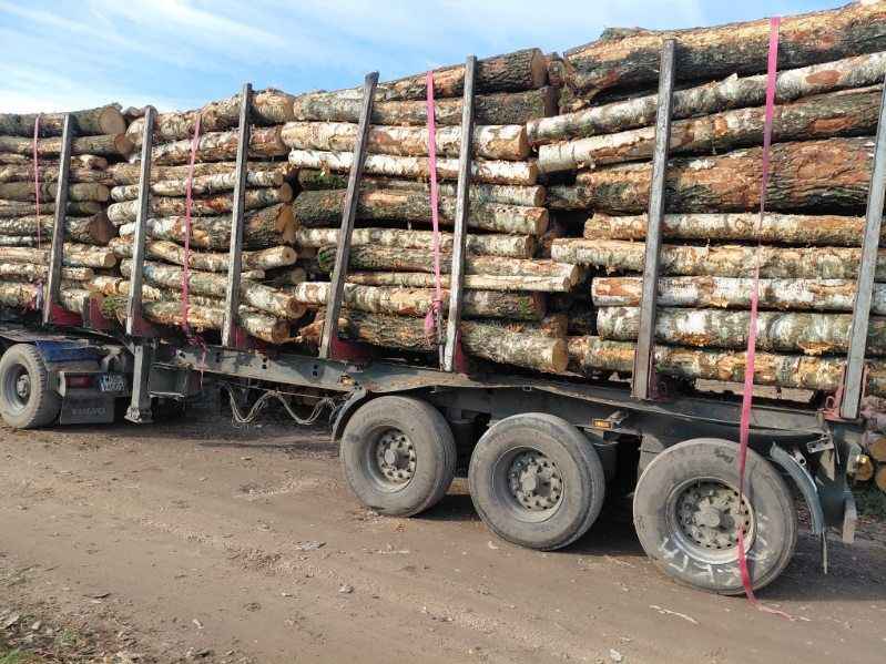 Drewno opałowe w wałkach,  łupane