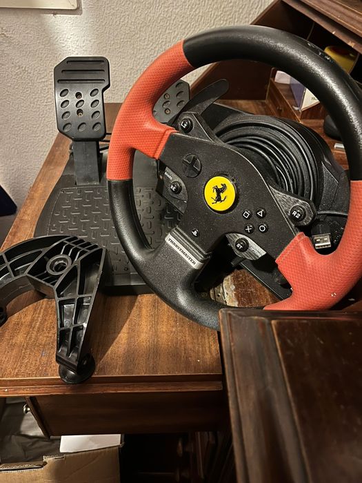 PS4 c/ FIFA 2026 + Acessórios