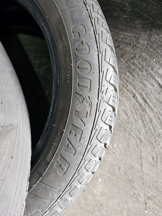 Opony zimowe  205/55 r16 . 2 szt . Goodyear 2016r