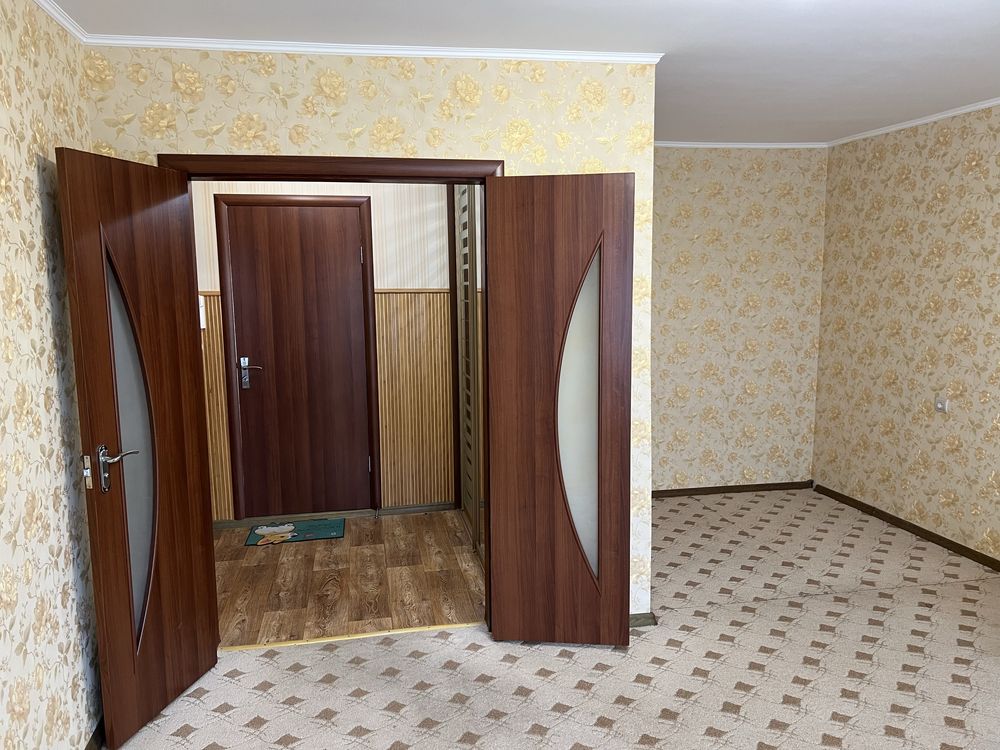 Лозовая Продам однокомнатную квартиру в центре города