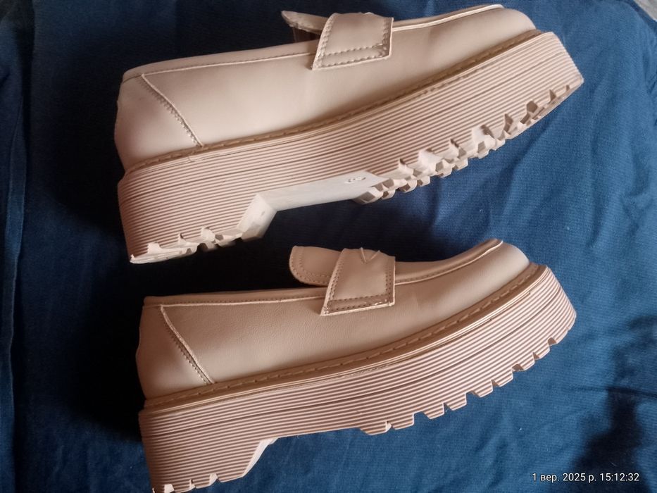 Лофери, чоботи сапоги    жіночі  36