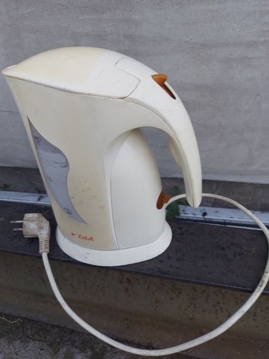 Czajnik,, elektryczny