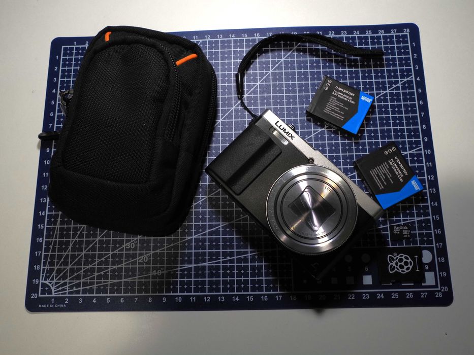 Panasonic Lumix DMC-TZ70 zoom 30x