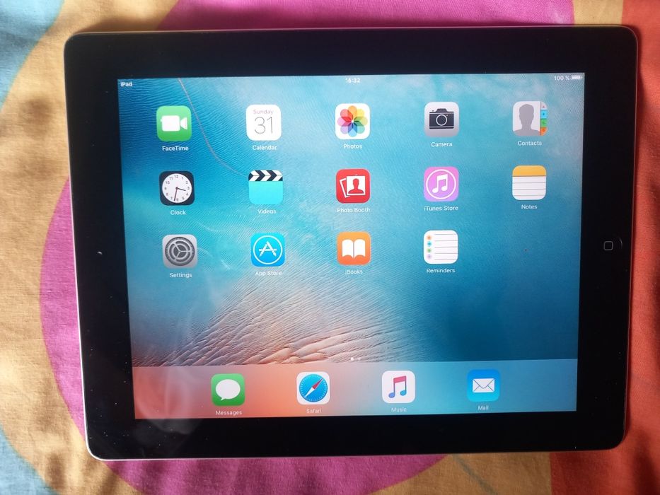 Tablet IPad Apple 16GB MC769HC/A