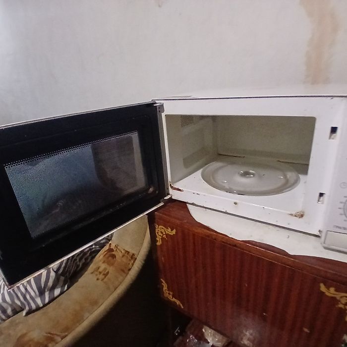 продам макроволновку-гриль