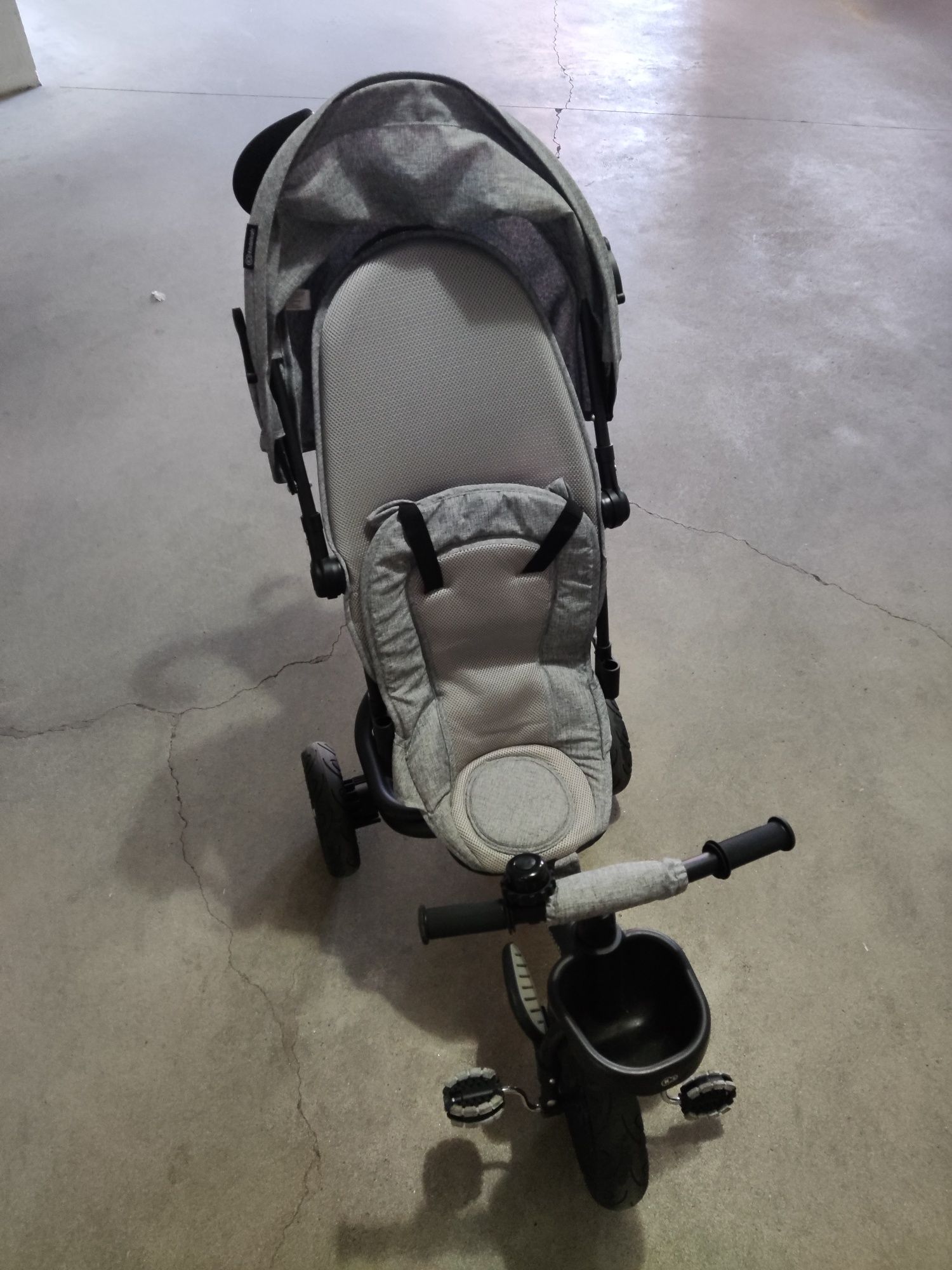 Triciclo Kinderkraft Aveo