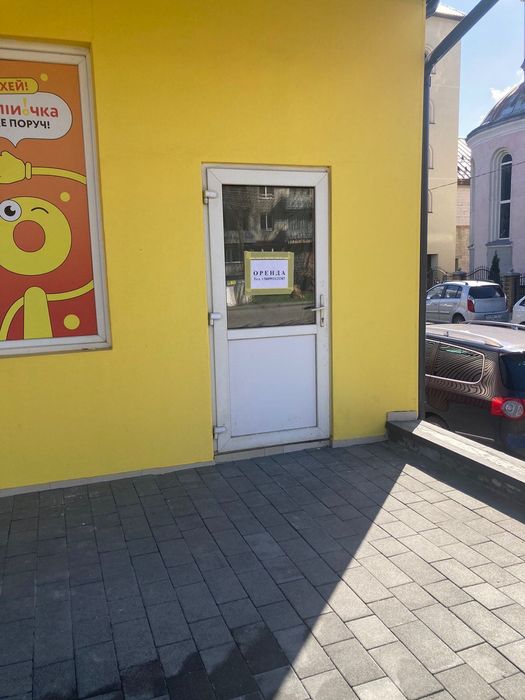 Здам  в оренду приміщення в центрі Дубового