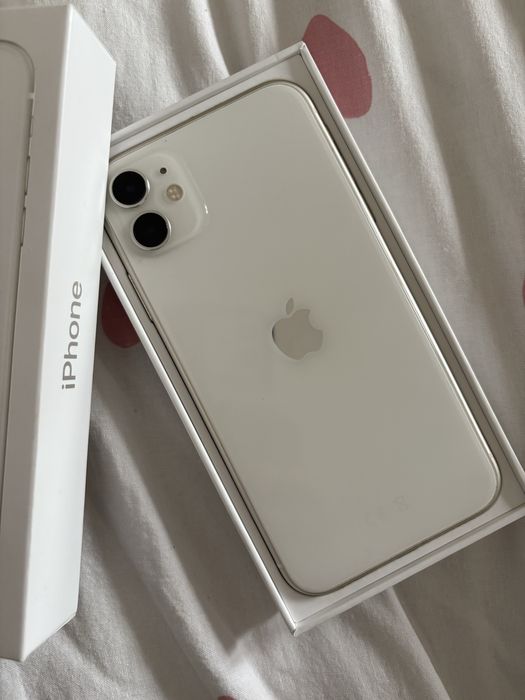 Iphone 11 biały 64GB