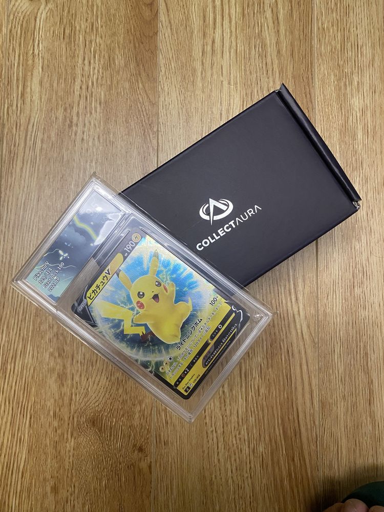 Pikachu V 129/414 - Grade 9.5