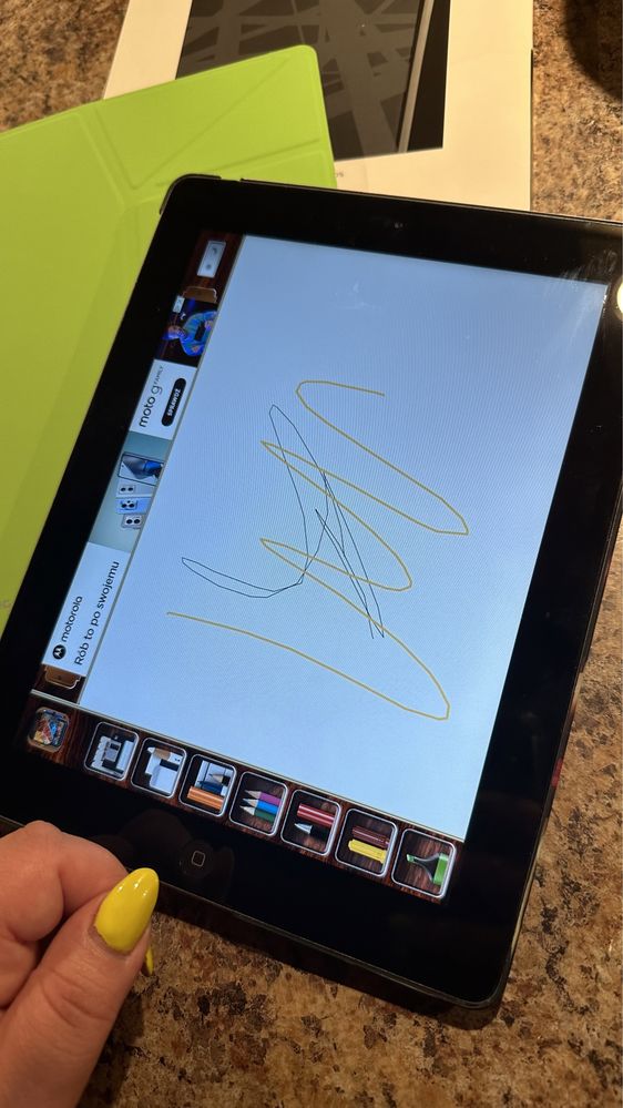 Tablet iPad Apple - super stan - świetny do rysowania bajek filmow
