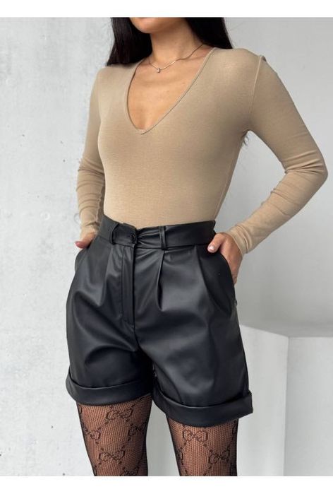 Шкіряні шорти на хутрі • Теплі • Стильні