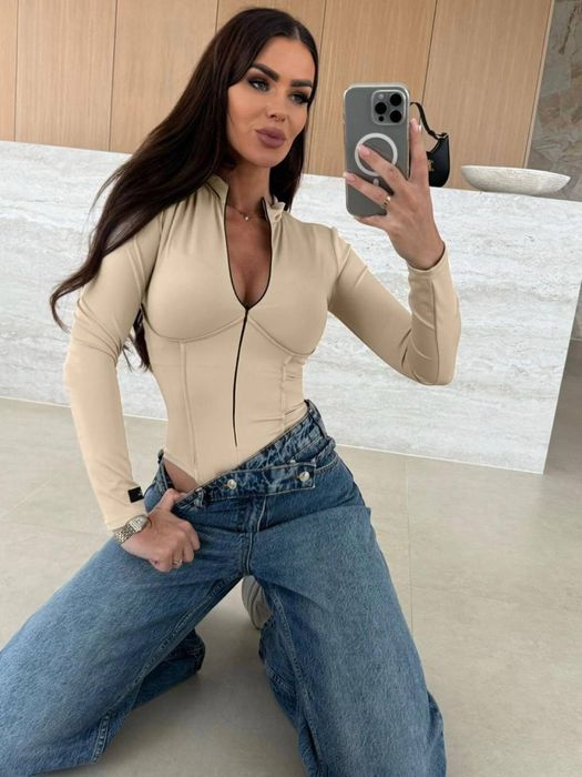 Боді | облягаюче боді | болі з блискавкою | боді чорне | біле боді