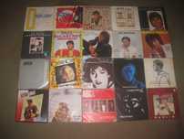 Lote de 57 Discos em Vinil Single 45 rpm/Vários Géneros!