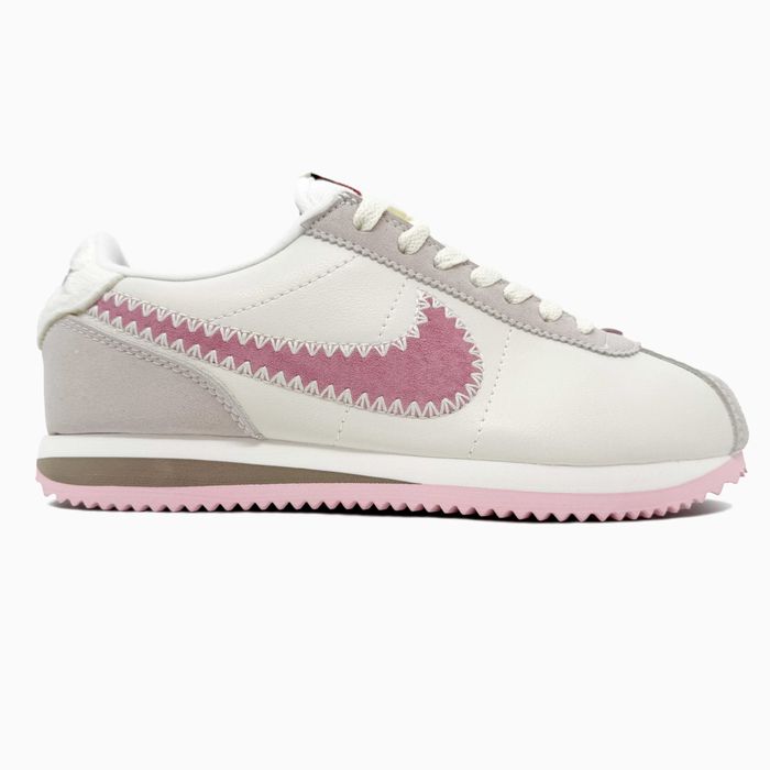 Женские кроссовки Nike Cortez Vintage Valentines Day . Размеры 36-41