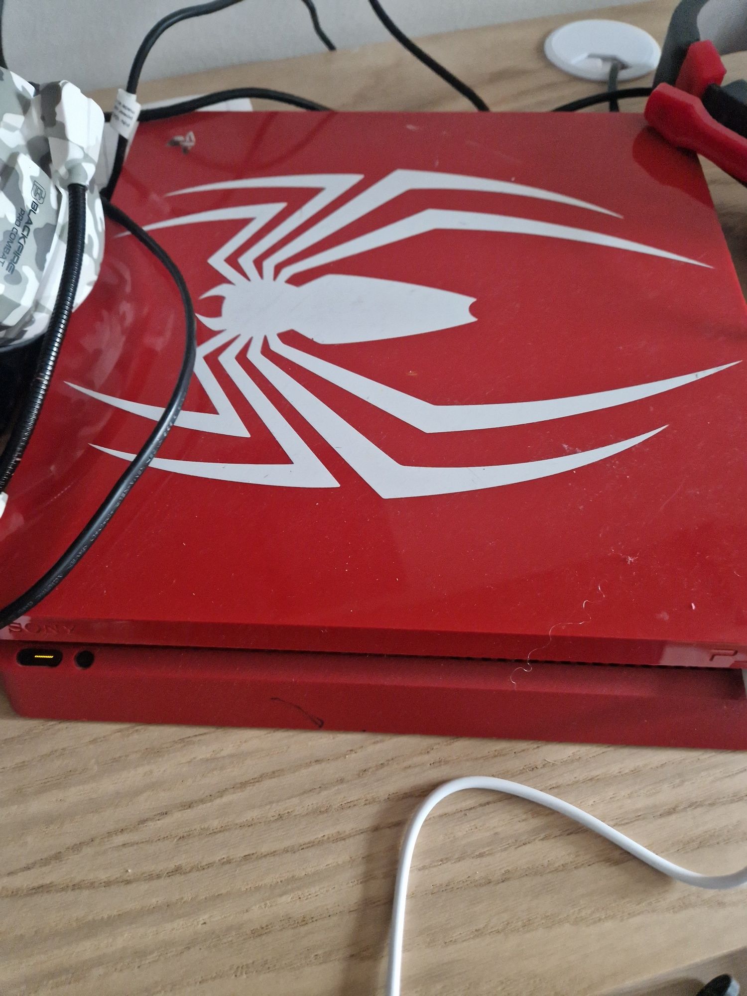 Vende-se playstation versao Spider Man