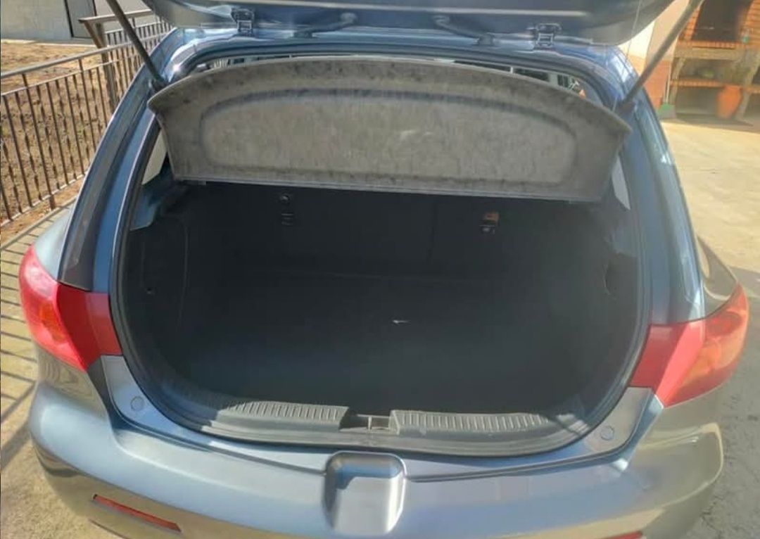 Mazda 3 1.6 Bem Estimado