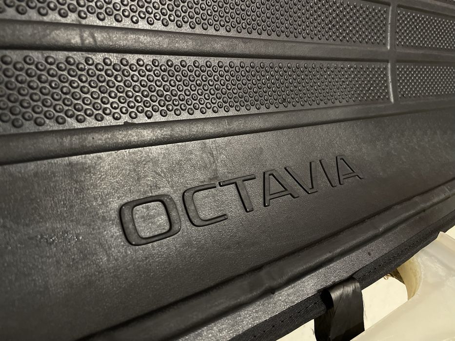 Коврик в багажник оригінальний Skoda Octavia A7, Kodiaq автокилимок
