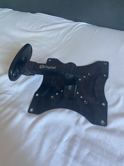 Кронштейн для телевізора