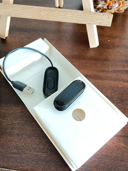 Mi Band 4 Pulseira Inteligente Monitorização de Saúde Atividade Física