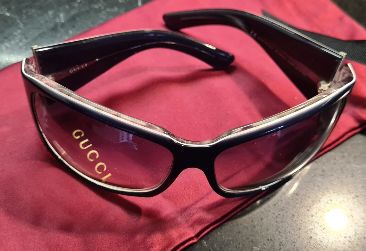 Oryginalne Przeciwsłoneczne okulary GUCCI logowane  nr seryjny