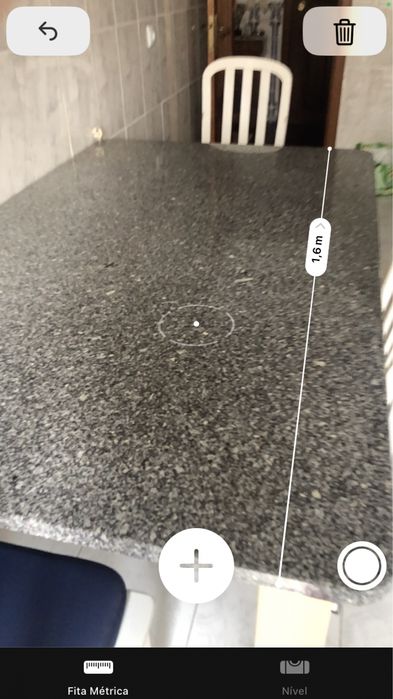 Mesa de cozinha em pedra