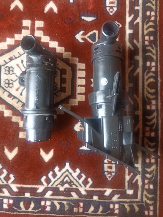 Форсунки омивача фар