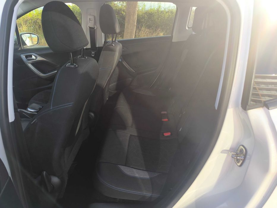 Peugeot 2008 1.6HDi  Nacional     190mil km
