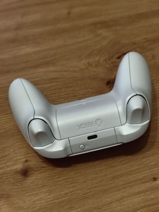 Konsola Xbox One S -Dysk 1 TB/pad