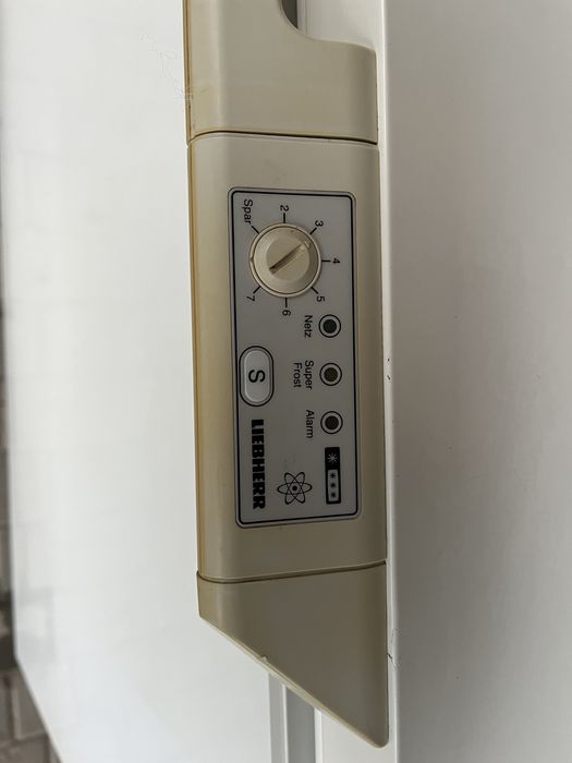 Морозильна камера Liebherr SP2130 На 300 літрів Морозильний Ларь