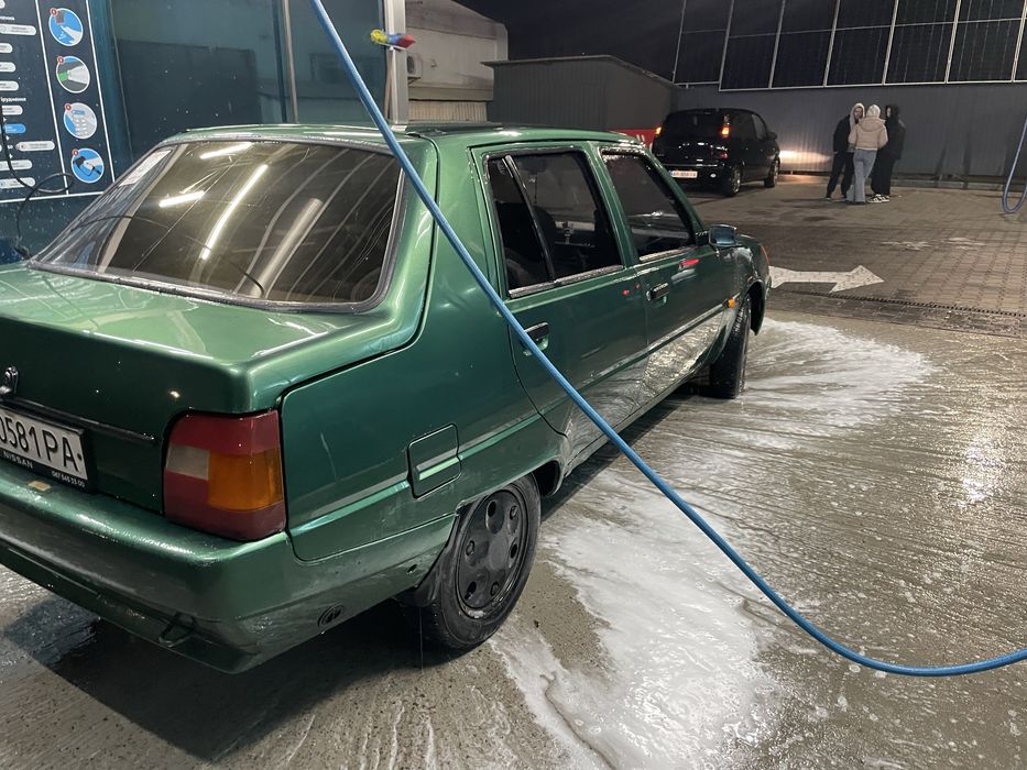 Продам заз 1103 на увереном ходу