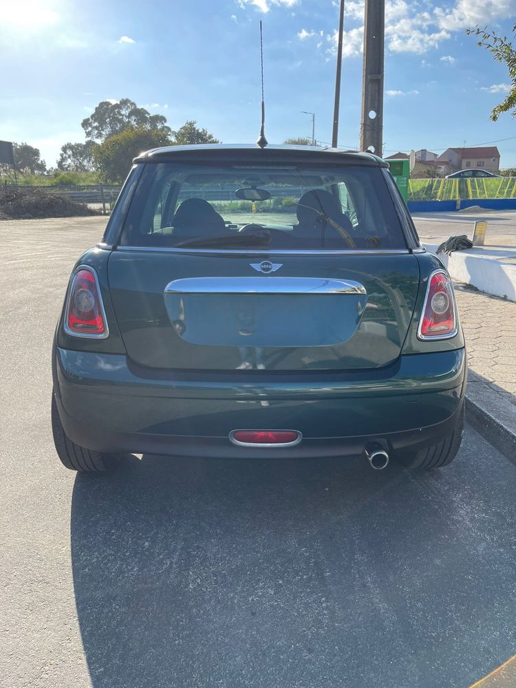 Mini cooper one d 1.6 2010