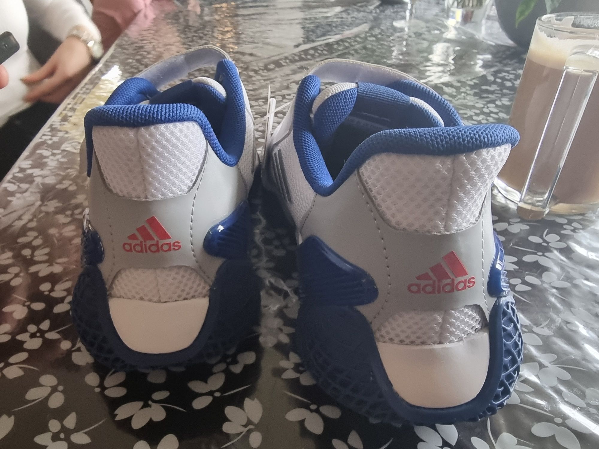 Buty adidas star wars r2-02  rozmiar 36